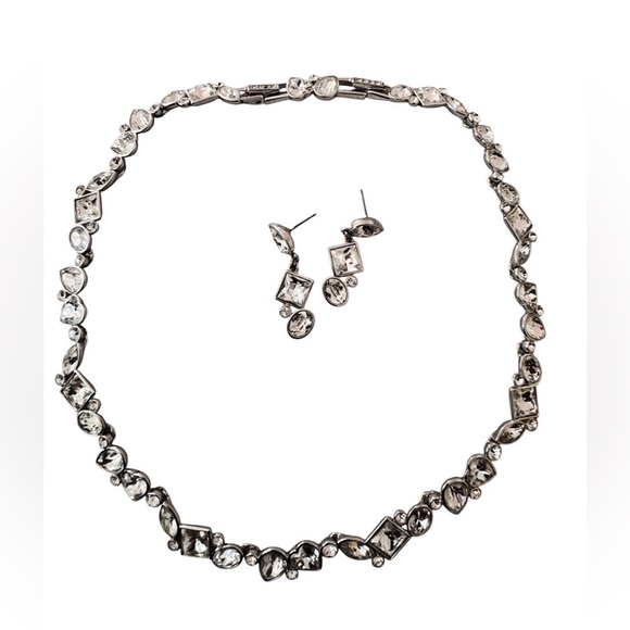 Swarovski Dream Crystal Collar Necklace - Picture 5 of 5